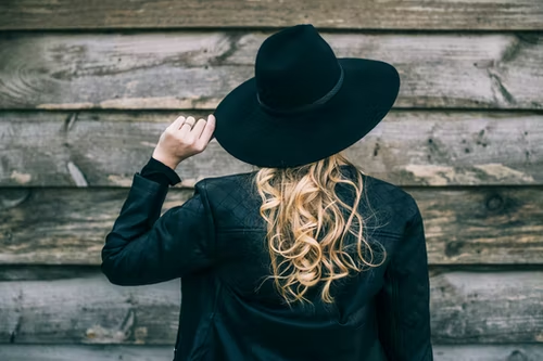 Girl with a black hat